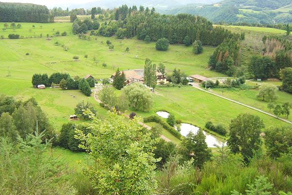 Vue sur la ferme d'animation de Liepvre