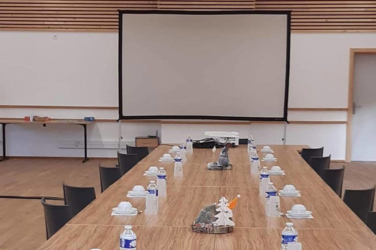 Location Salle de séminaire et réunion à Lièpvre avec videoprojecteur